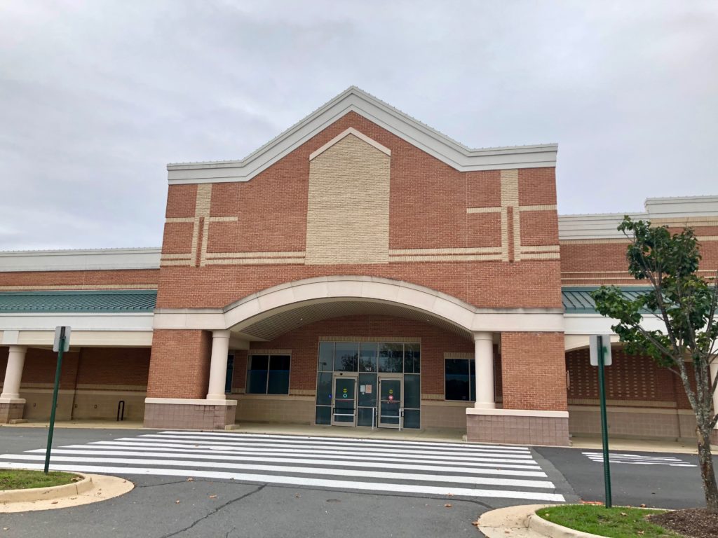 CONSTRUCTION UNDERWAY ON NEW LA FITNESS - The Burn