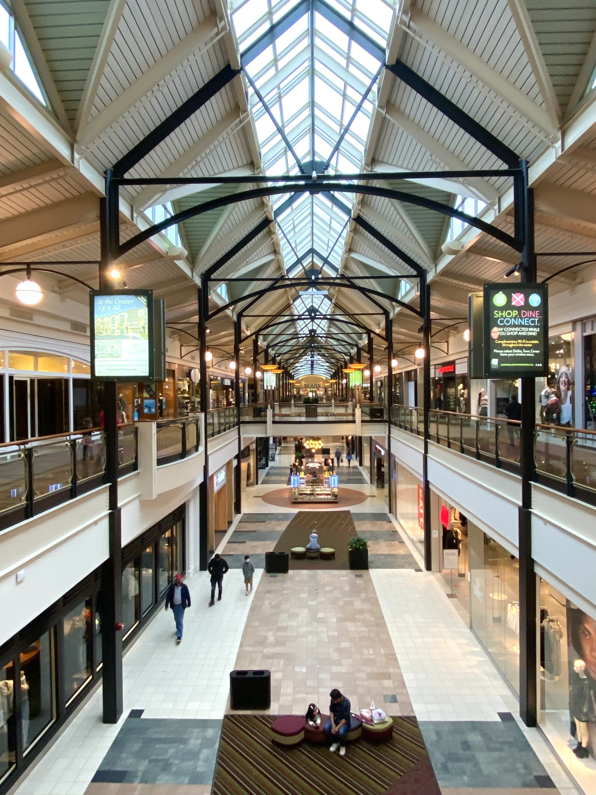 Lord & Taylor closing at Dulles Town Center shopping mall - The Burn