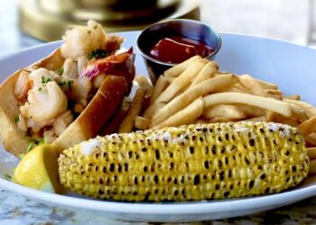 Leesburg’s Shutters on King launches lunch menu