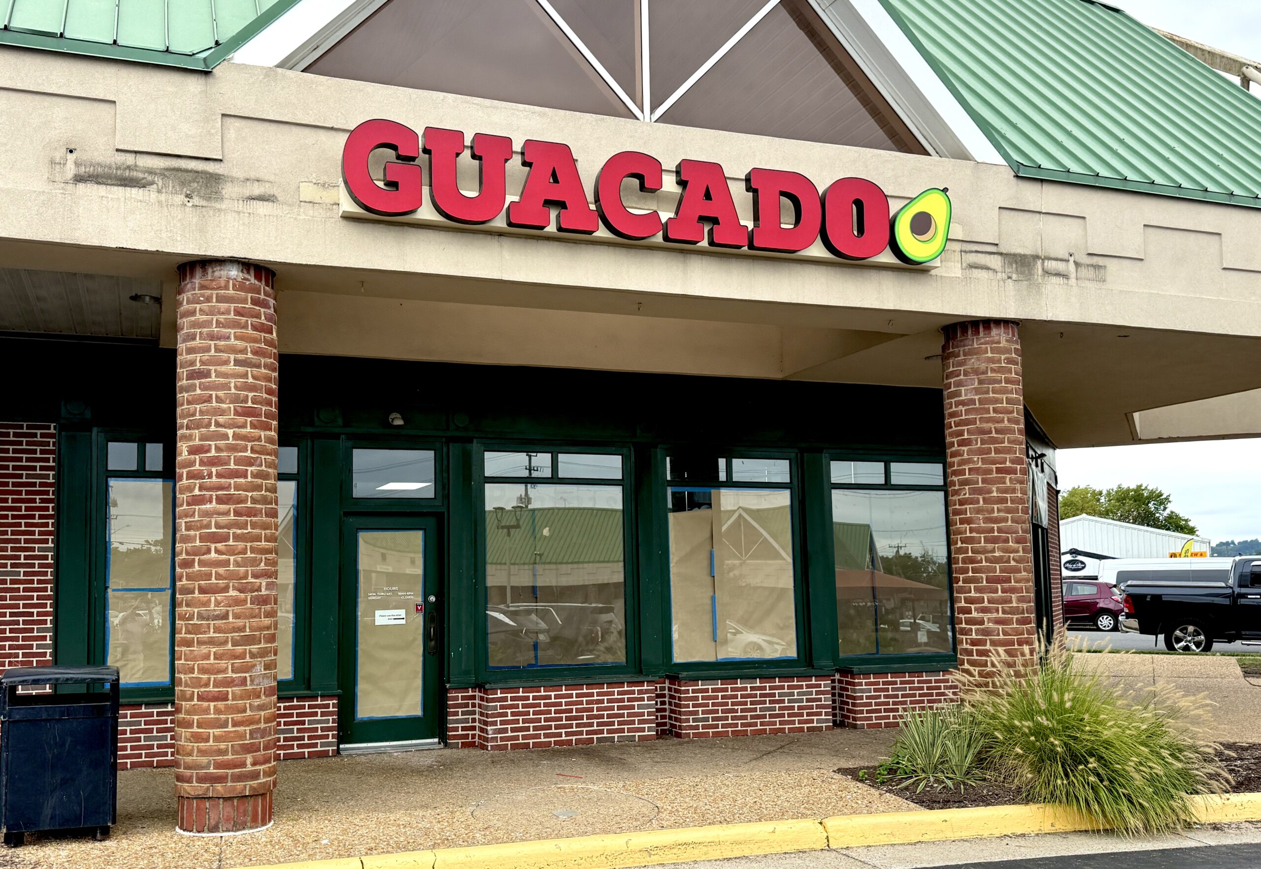 Guacado restaurant sign goes up at first Loudoun location
